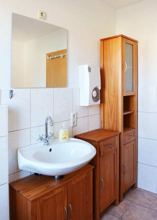 Ferienwohnung Hase Thale Zimmer foto